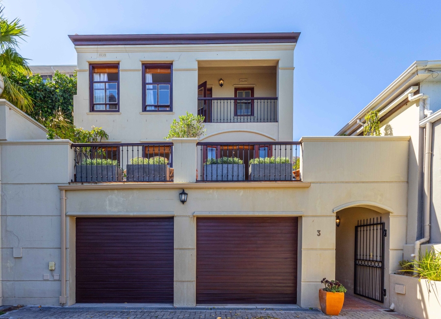 3 Bedroom Property for Sale in Sea Point Western Cape